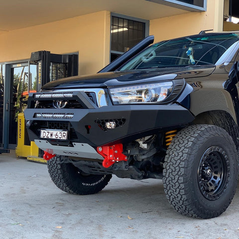 Offroad Animal Predator Bull Bar - Toyota Hilux N90 2025+