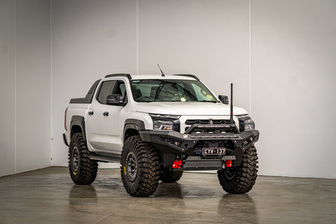 Offroad Animal Predator Bull Bar - Mitsubishi Triton MQ 2015-2018