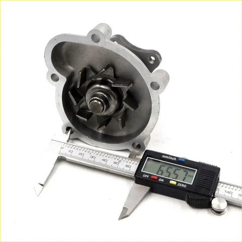 Silver metallic 1.5l engine water pump with central impeller and flanges for nissan s-cargo g20 van 1989-1992
