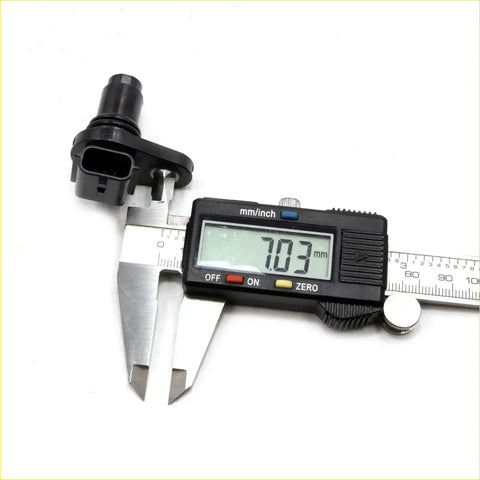 Black plastic camshaft position sensor for Nissan Juke 1.6L 2014-2017 measured with digital caliper