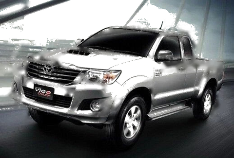 Toyota Hilux MK7 Chrome Fog Light Covers (2012-2014)