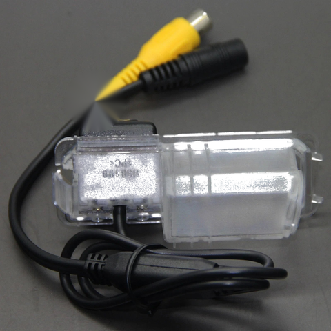 VW Volkswagen Amarok Reverse Rear View Backup Camera (2012–2015)