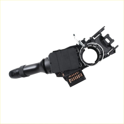 Black plastic combination indicator switch with integrated wiring connector for toyota hilux ggn15 ggn25 backside view