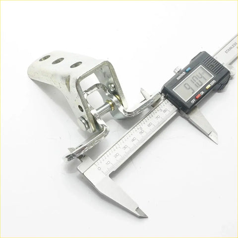 Silver metal door hinge upper lower for mitsubishi triton l200 strada 2005-2015 with three holes measured by caliper