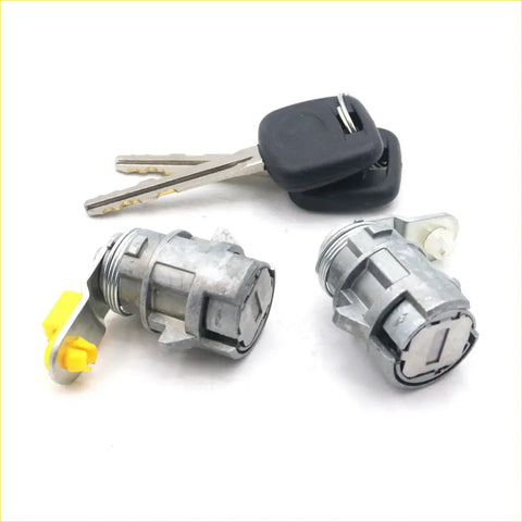 Silver door lock cylinder with black key and yellow latch for toyota hilux ute ln107 rn110 yn106 1988-1997