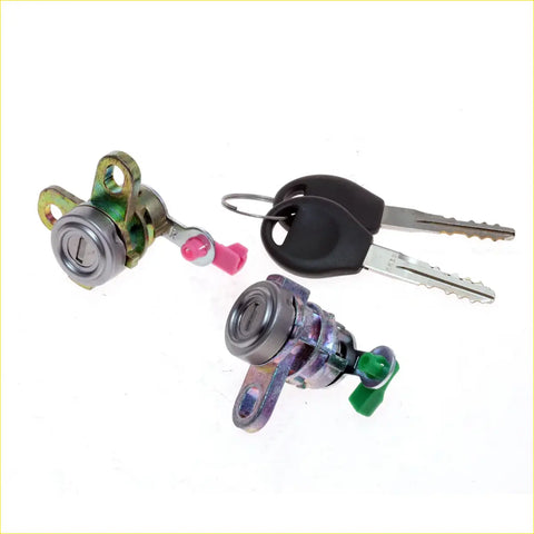 Two metallic door lock cylinders with colored plastic levers and keys for nissan almera n16 2000-2006 left right