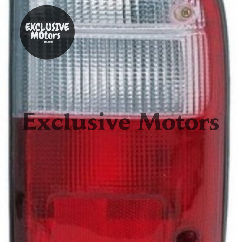 Toyota Hilux Right hand Tail lights (1998-2001)