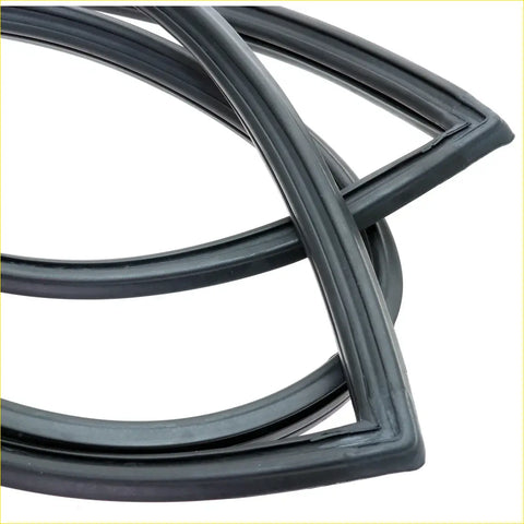 Black rubber front windshield weatherstrip for Nissan Datsun Bluebird 510 with smooth flexible profile and reinforced edges