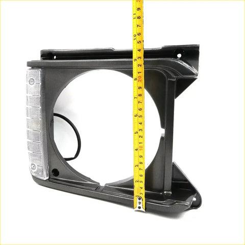 Black plastic head light door lh with clear lens and mounting brackets for toyota hilux 2wd ln30 rn44 models
