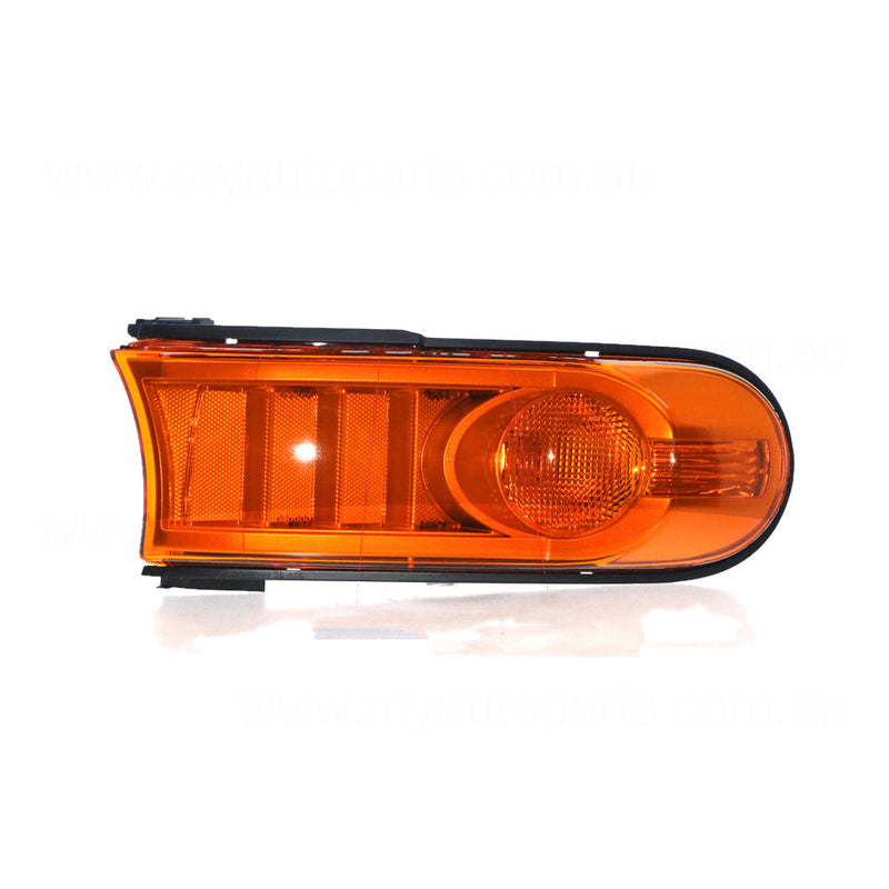APG All Crash Front Park / Indicator Lamp Passenger Side