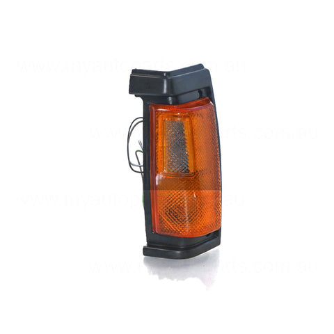 APG All Crash Front Park / Indicator Lamp Passenger Side
