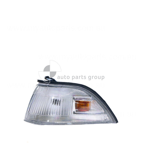 APG All Crash Front Park / Indicator Lamp Passenger Side