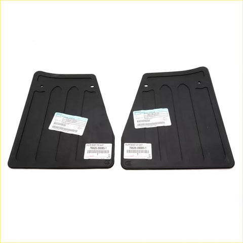 Black rubber rear mud flaps with ribbed texture and pre-drilled holes for toyota hilux ln85 ln86 yn90 yn92 ln105 1988-1996