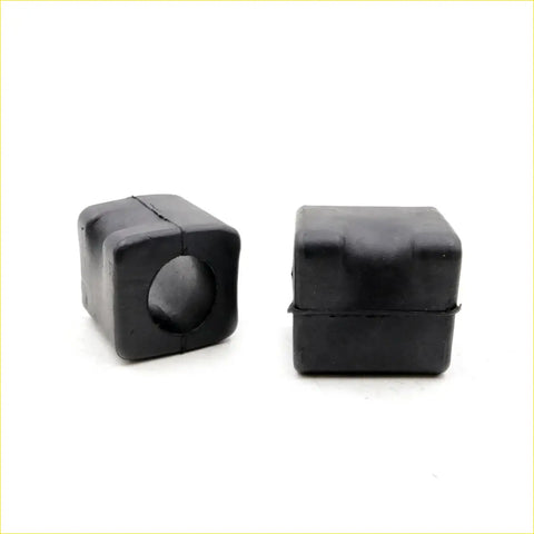 Black rubber square rear stabilizer shaft rubbers with central hole for nissan cedric gloria y30 1983-1995