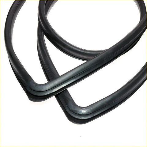 Black rubber rear windshield weatherstrip seals for nissan caravan homy ve24 urvan, shown from the back side