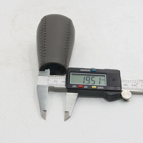 Toyota Hilux Vigo / AWD / RWD 2004-2010 Leather Shift Knob