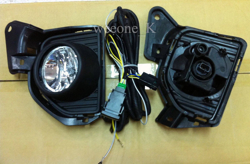Toyota Hiace Commuter Spot Fog Light Lamp Kit Black Cover (2014-2015)