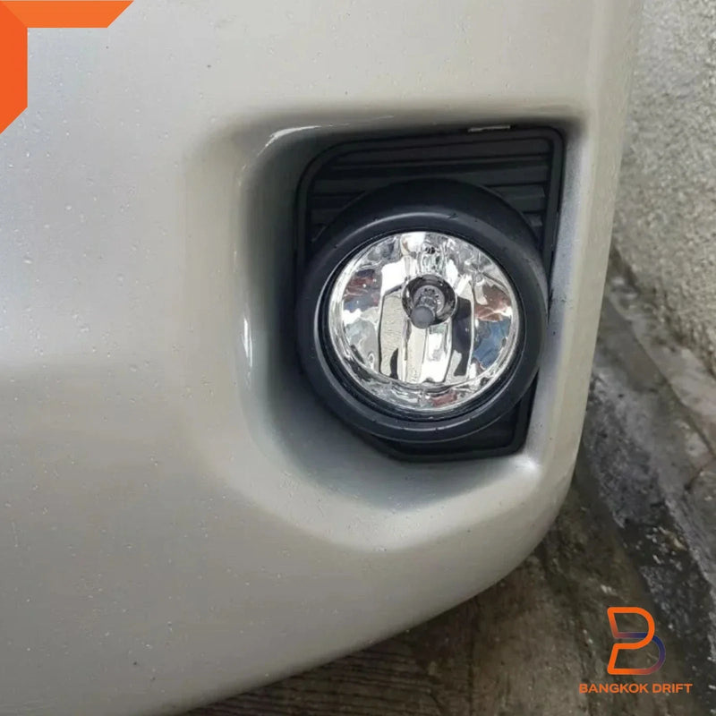 Toyota Hiace Commuter Fog Lamp Spot Light (2014-2019)