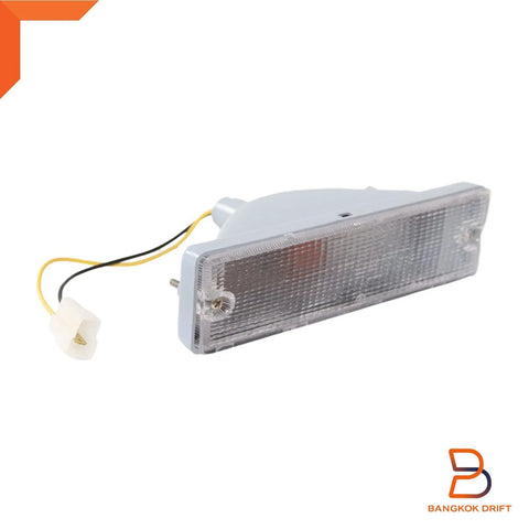 Nissan Navara D21 Front Bumper Turn Signal Light (1992-1997)