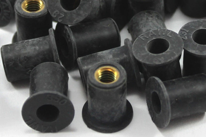 Triumph Daytona 675 Parabrisas Soportes Y Tuercas De Goma x10 (2006–2013)