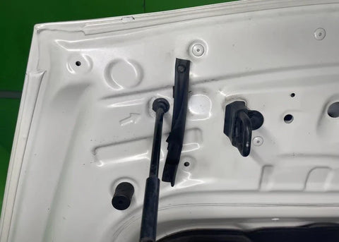 NISSAN R35 GT-R Hood Front Seal Left/Right Set