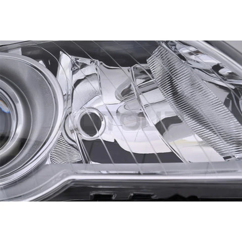 Volkswagen Passat Right Headlight Assembly (2006–2010)