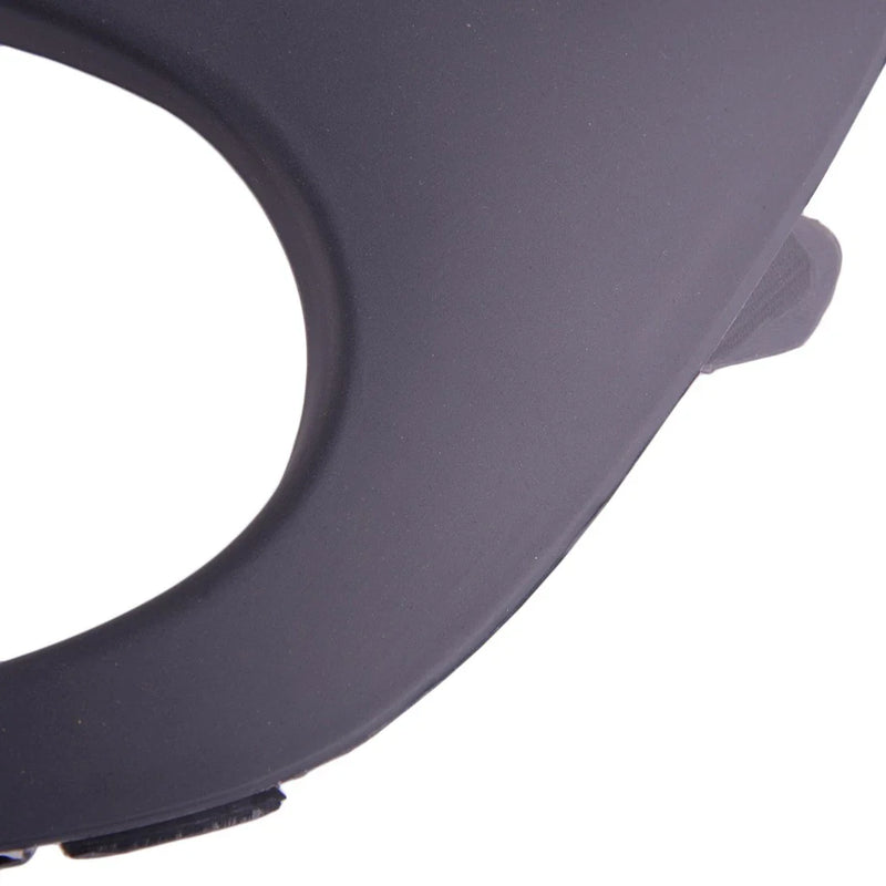 Benz Sprinter W906 2500 / 3500 Right Front Fog Light Cover Trim (14-18)
