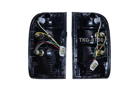 Toyota Hilux MK4 2 x Rear Tail Light Lamps (2003-2004)