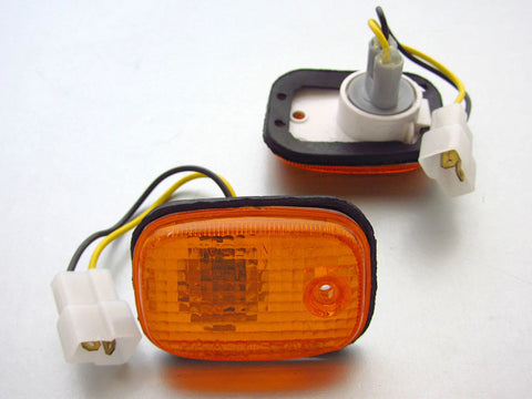 Nissan Navara D21 (1986-1997) - 2 x Guards Amber Side Turn Signal Lights