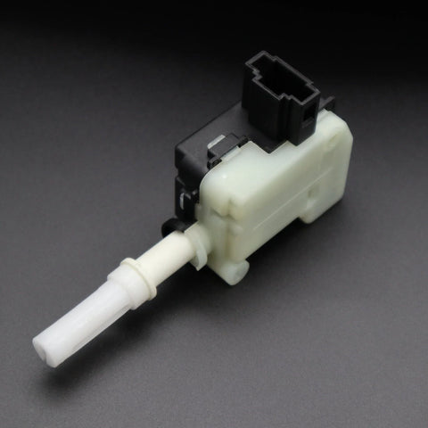 Volkswagen PASSAT B5.5 Fuel Tank Cap Lock (2001–2005)