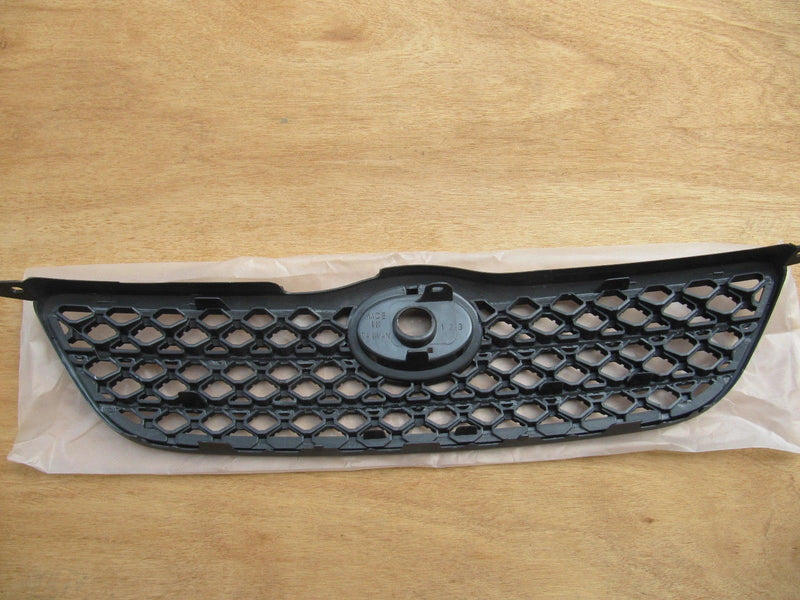 Toyota Corolla ZZE122 Grill (2001-2004)