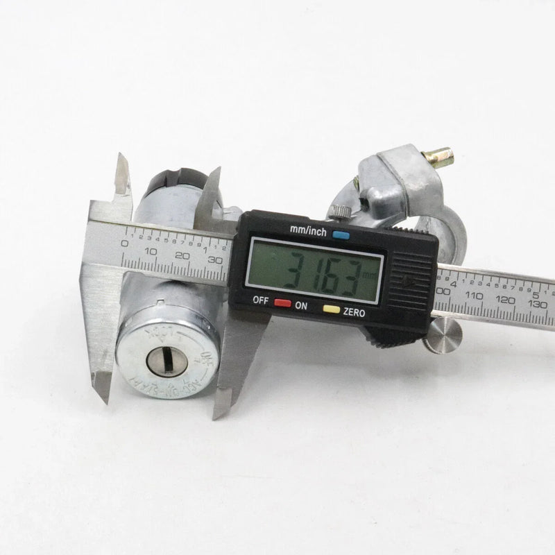 Datsun Nissan Bluebird 610 / 160B / 180 / 140J / 160J / 710 / 200B 1971-1979 Ignition Lock