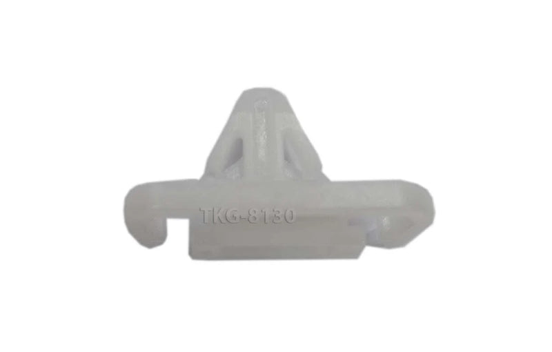 Isuzu D-Max 5 x Front Grille Clips (2002-2011)