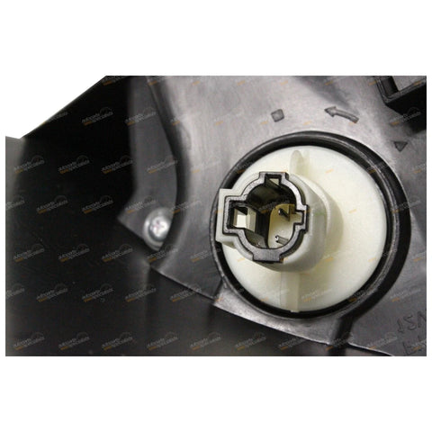 Nissan Almera N17 ST / Ti Sedan RH Replacement HeadLight