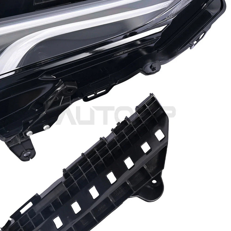 Toyota Venza 2 x Headlamp Assembly (2021–2024)