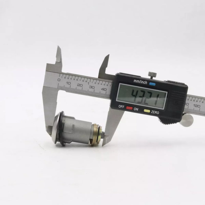 Toyota Hilux RN20 RN22 RN25 RN27 1972-1978 Gas Filler Lock