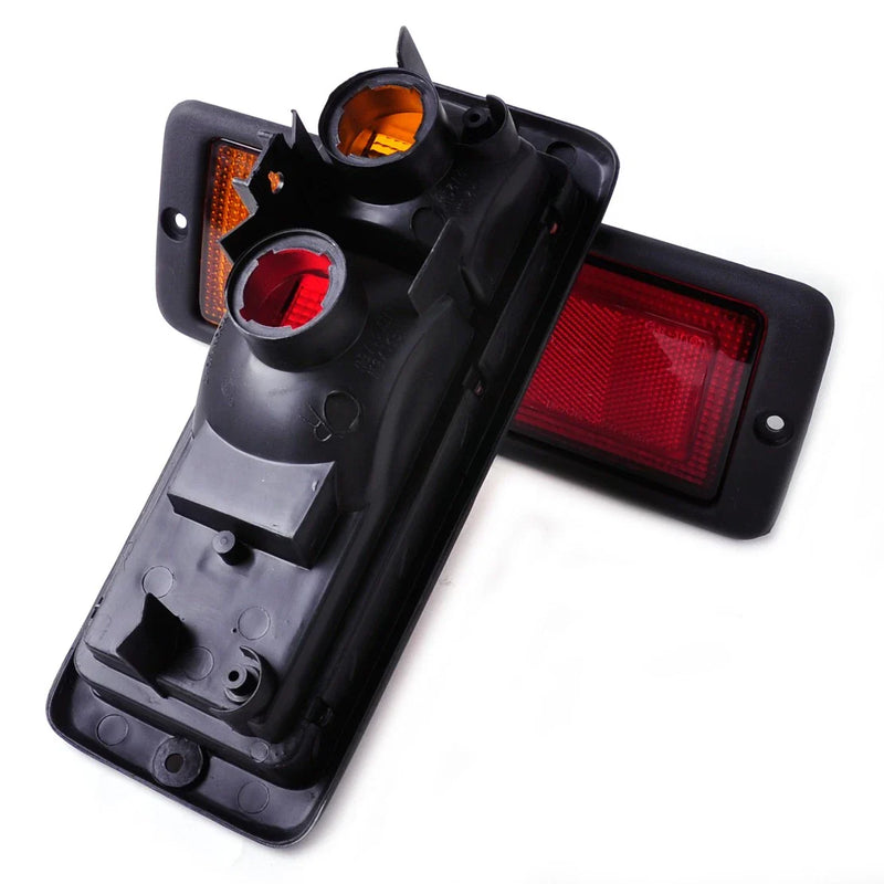 Mitsubishi Pajero Montero 2 x Rear Tail Lights (2000-2006)