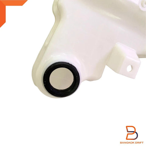 Toyota Hilux Revo Fortuner 15-23 Windshield Washer Tank Inlet