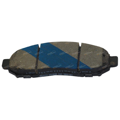 Nissan Navara D40 4WD Front Disc Brake Pads Set (2005-2010)