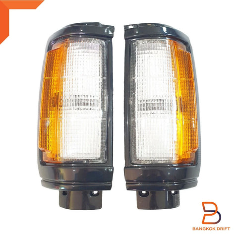 Mitsubishi Triton ME MJ Ute Black Side Corner Indicator Lamp (1987-1996)