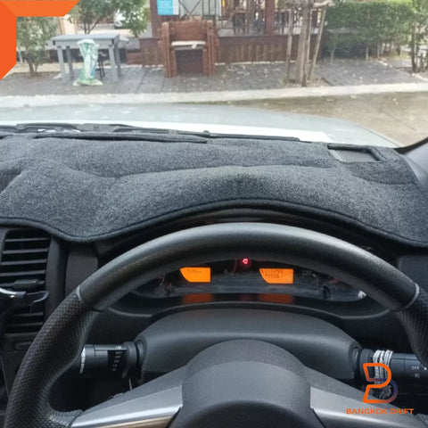 Nissan Navara D40 Ute 2005-2014 Dash Mat Cover (Grey/Black)