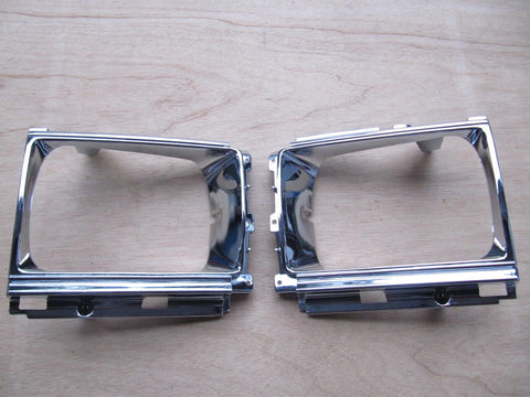Toyota Hilux 2WD HeadlightDoor Bezel Light Case (1986-1988)