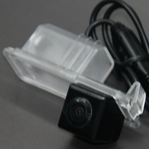 Volkswagen Passat Rear View Backup Camera (2006–2012)