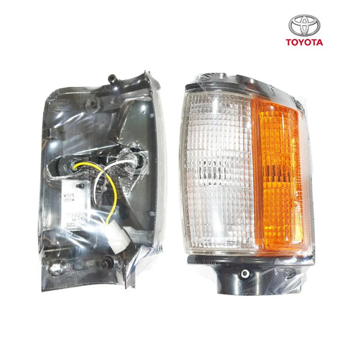 Toyota Hilux LN65 LN50 LN56 Ute Corner Light Indicator Lamp (1983-1988)
