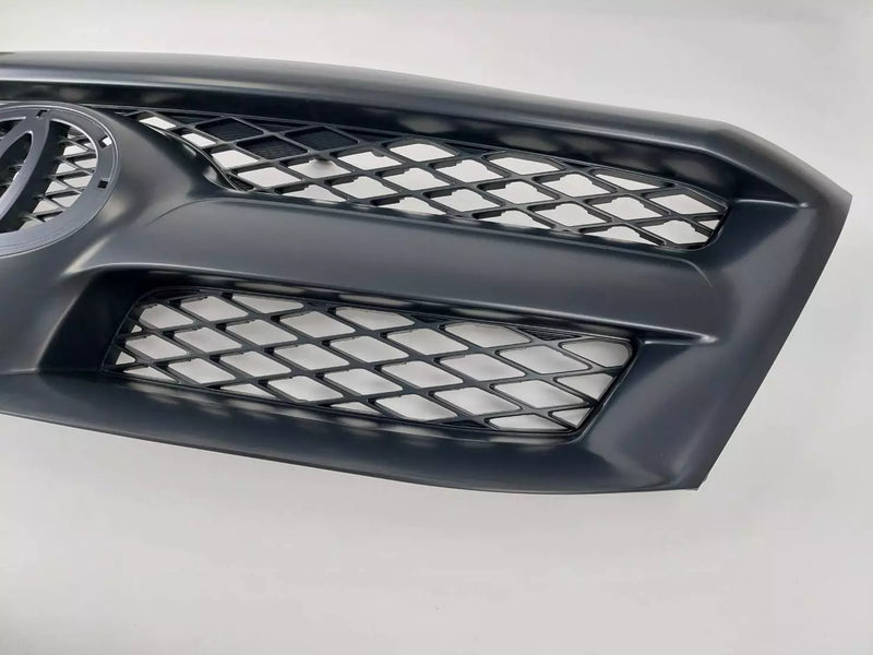 Toyota Hilux KUN TGN GGN Grille (2005-2008)