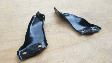 Toyota Hilux (2001-2005) LH + RH Bumper Bar Bracket