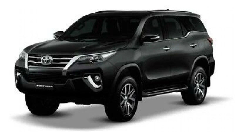 Toyota Fortuner Black Side Lamp Covers (2015-2019)