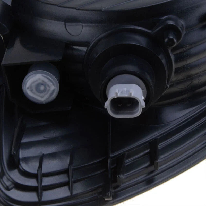 Lexus LX470 LH & RH Front Corner Lamp Turn Signal Lights (1998-2007)
