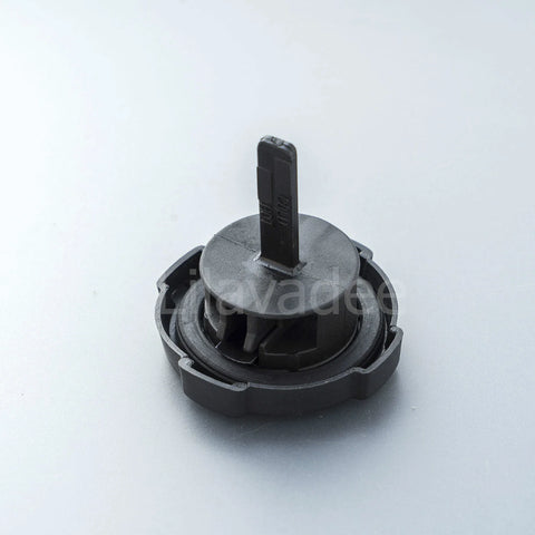 Nissan Navara D21, Pathfinder Power Steering Fluid Cap (1997-2004)