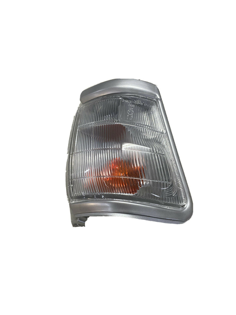 Toyota Hilux 1999-2001 Indicator Light Right Hand Side